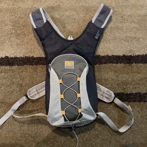 Nathan Running Hydration Vest Bag Backpack Ultralight Minimalist With Bladder